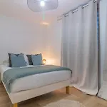 Cr3, Hypercentre * تروي